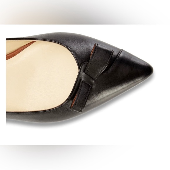 Sarah Flint Natalie Pointed-Toe Flats in Black Vachetta
Size 36 US 6 - Picture 11 of 13